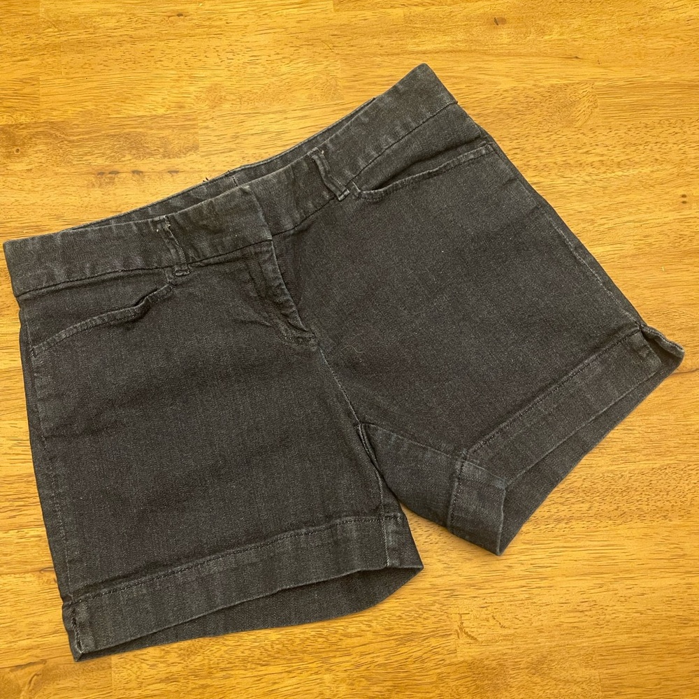 The Limited Denim Tailored Short Size 8 R